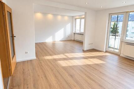 Wohnung Kassel - 3 Zimmer, 112 m&sup2;, 1.650&euro; | Angebot:27608235