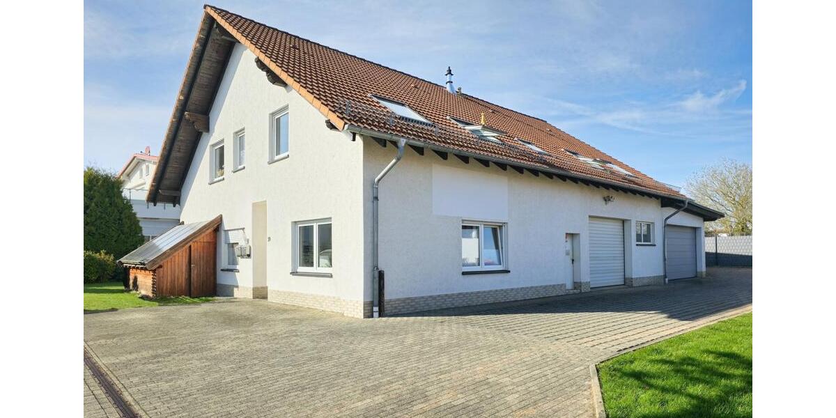 Wohn- und Gewerbeimmobilie in Hessisch Lichtenau, 166 + 210 m² 7 zimmer