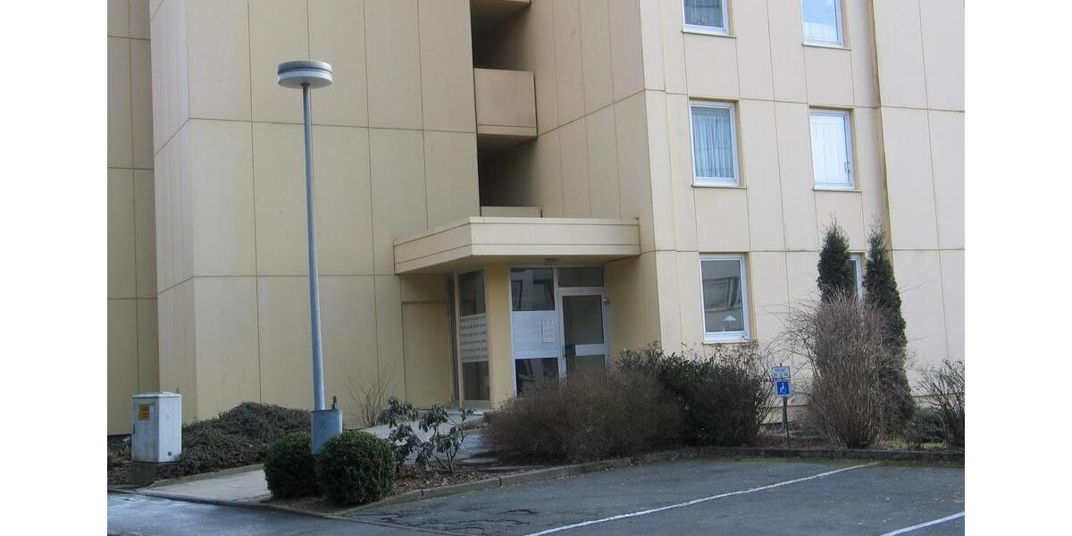 Barrierefreie geräumige 3-Zimmer Wohnung in MFH in HombergEfze 3 zimmer