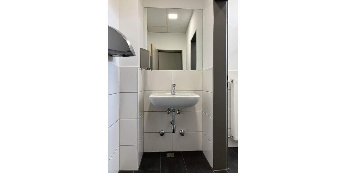 Gewerbeobjekt Kassel Waldau - 2.330&euro; | Angebot:25674213