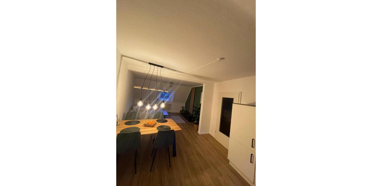 Dachgeschoßwohnung Kassel Niederzwehren - 2 Zimmer, 63 m&sup2;, 830&euro; | Angebot:24752016