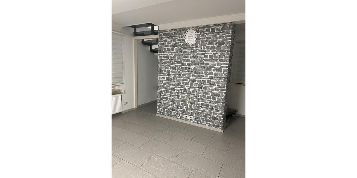 Einfamilienhaus Kassel Niederzwehren - 10 Zimmer, 190 m&sup2;, 390.000&euro; | Angebot:27214511