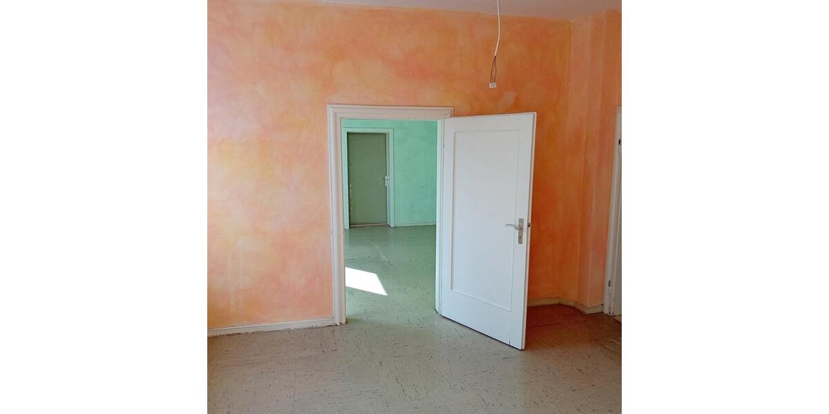 Etagenwohnung Kassel Niederzwehren - 5 Zimmer, 120 m&sup2;, 600&euro; | Angebot:26375812