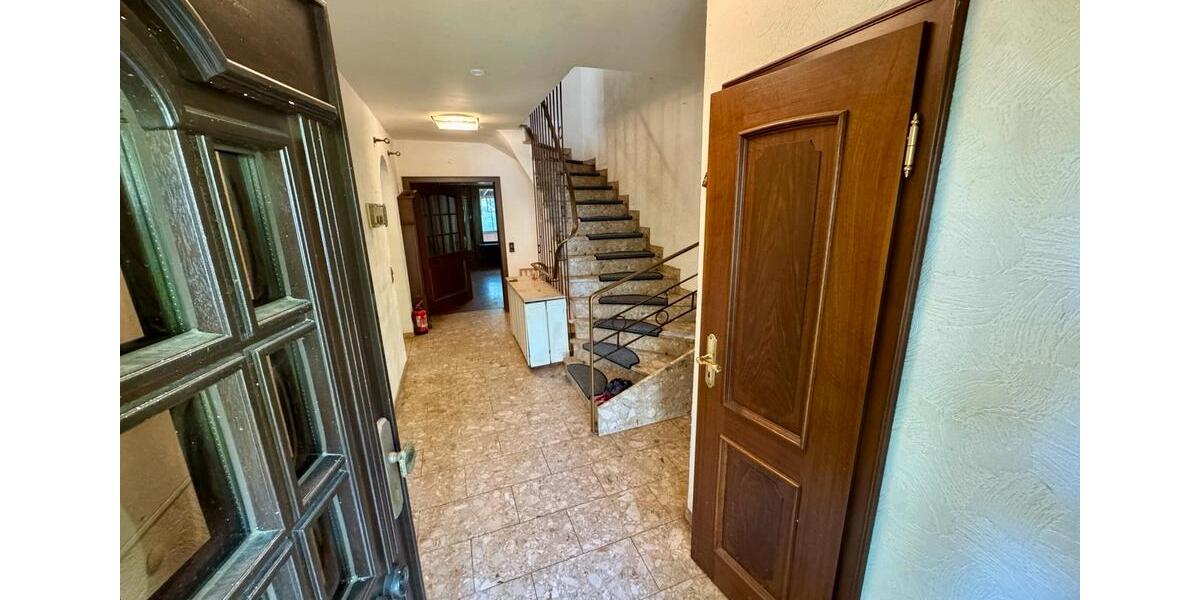 Einfamilienhaus Kassel Südstadt - 8 Zimmer, 171 m&sup2;, 489.000&euro; | Angebot:26415370