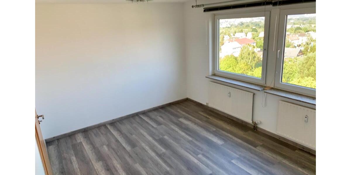 3-Zimmer Wohnung Fernblick: 82 m², Balkon, EBK, Aufzug Süsterfeld 3 zimmer