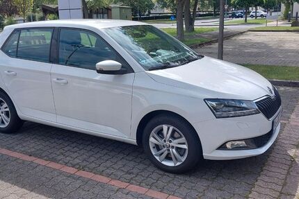 Skoda Fabia 37.500 km 14.500 &euro; Baunatal 34225