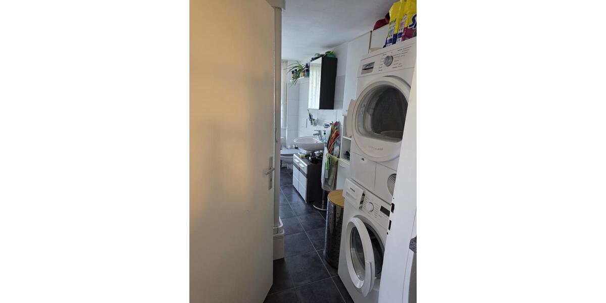 Dachgeschoßwohnung Helsa - 5 Zimmer, 102 m&sup2;, 650&euro; | Angebot:26121915