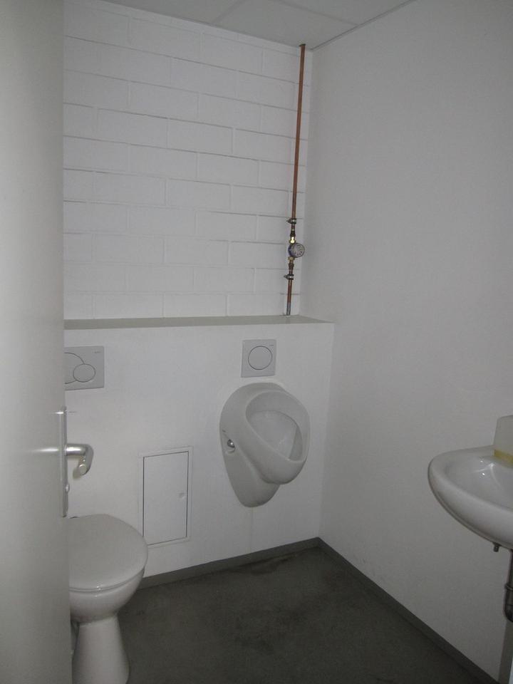 PROVISIONSFREI +++ Hallenfläche 1.002 m² mit Büro 184 m² +++ direkt vom Eigentümer