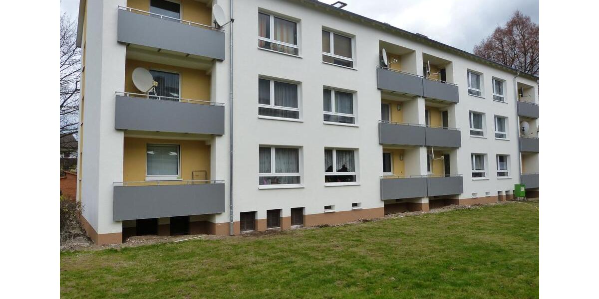 3 Zimmer und 2 Zimmer eine Wohnung auf 2 Etagen Plus Garage 5 zimmer