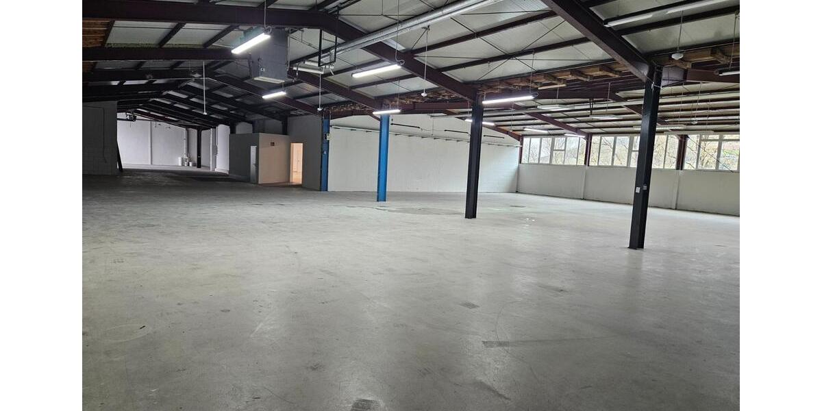 Gewerbefläche Produktion Halle Lagerfläche Büro zimmer