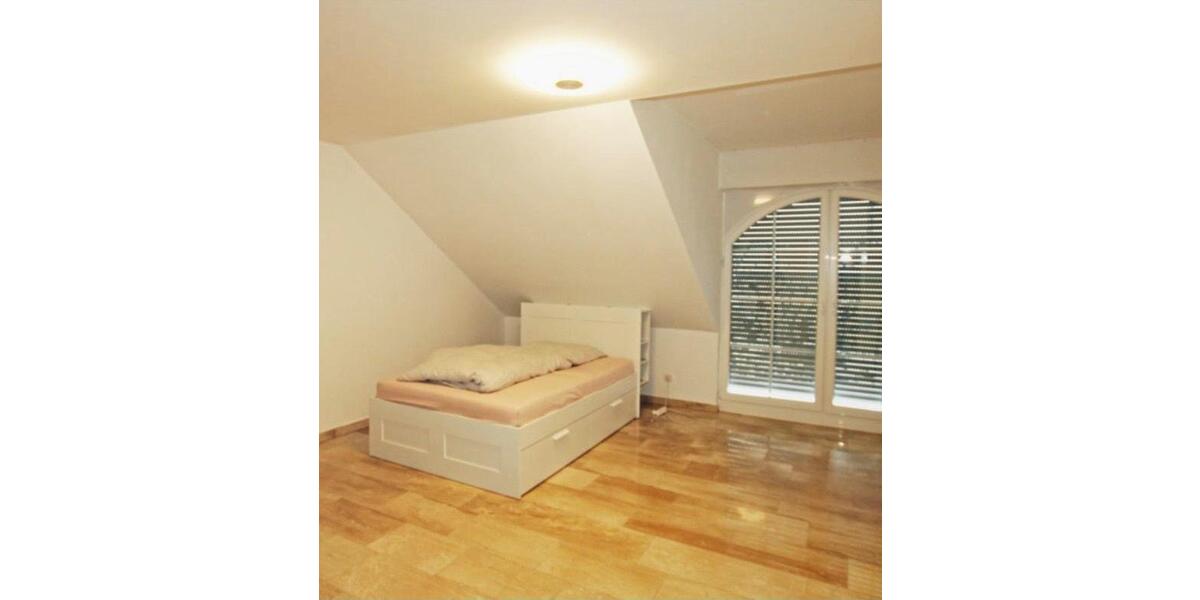 Einfamilienhaus Lohfelden - 5 Zimmer, 245 m&sup2;, 3.000&euro; | Angebot:26698564