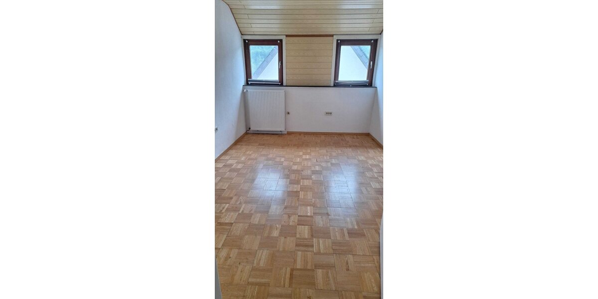 Fuldatal-OT, 2 Fam.Hs. 8 zimmer