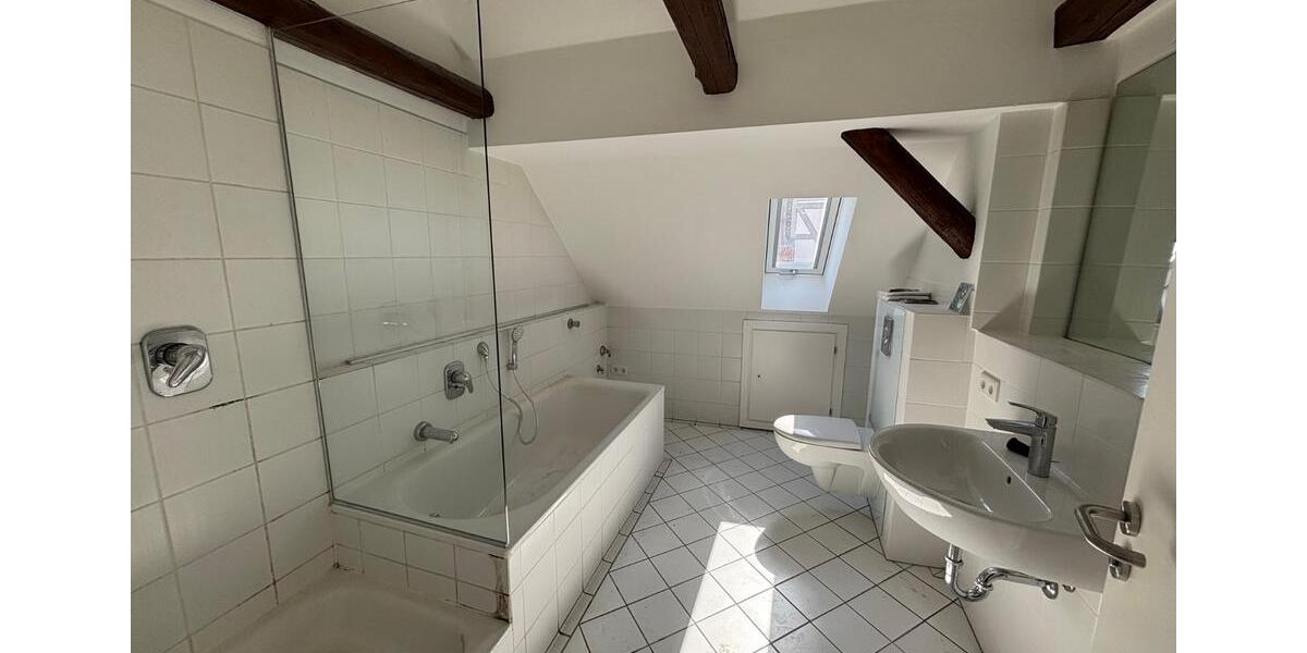 Dachgeschoßwohnung Melsungen - 2 Zimmer, 66 m&sup2;, 630&euro; | Angebot:26504243
