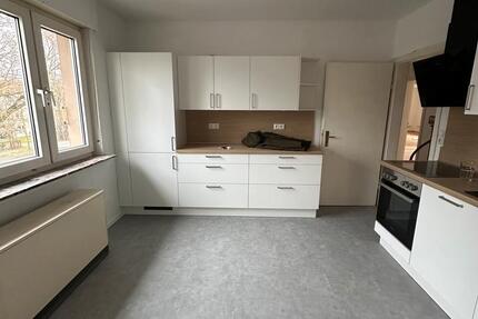 Wohnung Kassel Philippinenhof-Warteberg - 6 Zimmer, 130 m&sup2;, 1.000&euro; | Angebot:25283268