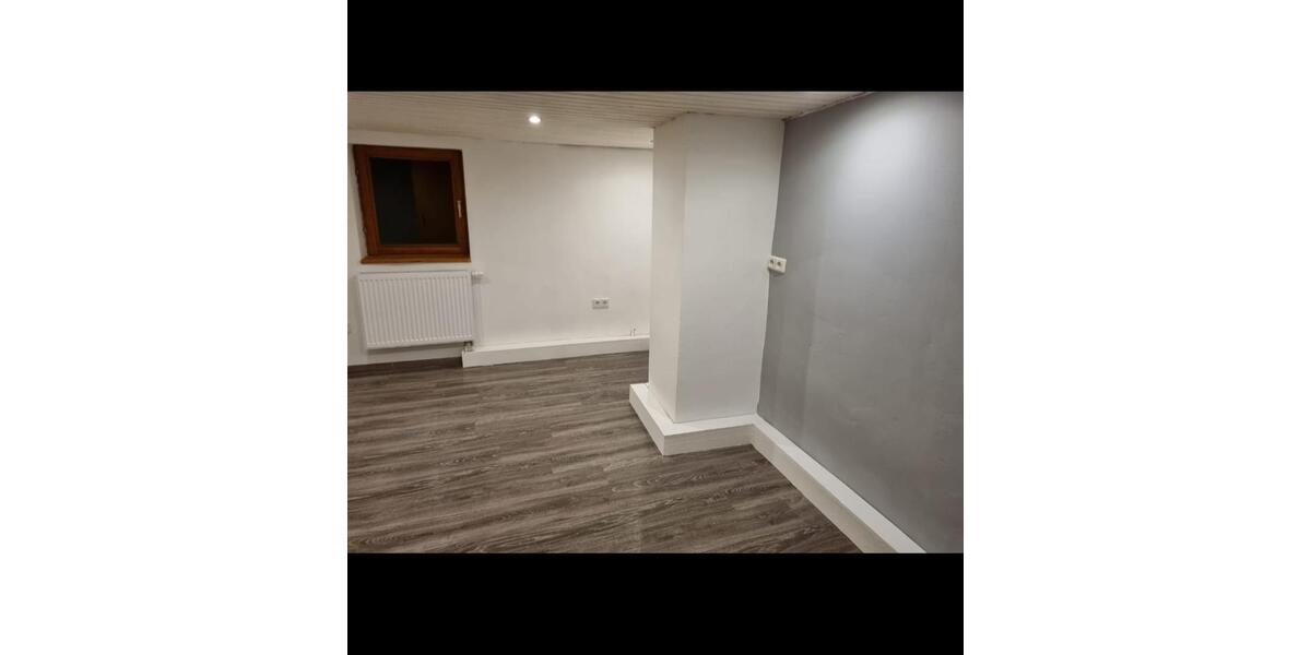Etagenwohnung Hofgeismar - 8 Zimmer, 170 m&sup2;, 1.000&euro; | Angebot:26491609
