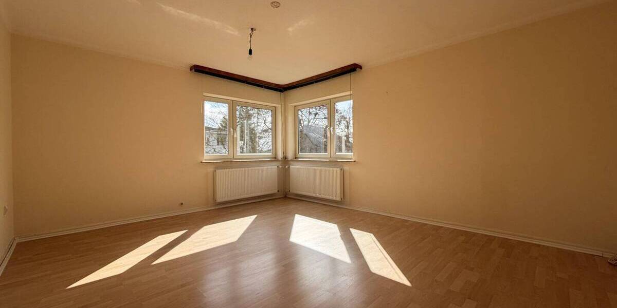 Mehrfamilienhaus, Wohnhaus Kassel Harleshausen - 7 Zimmer, 181 m&sup2;, 375.000&euro; | Angebot:26244008