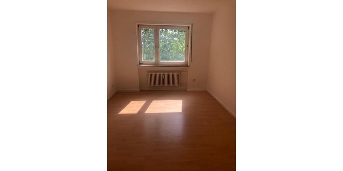 Etagenwohnung Kassel Fasanenhof - 5 Zimmer, 130 m&sup2;, 1.236&euro; | Angebot:23826312