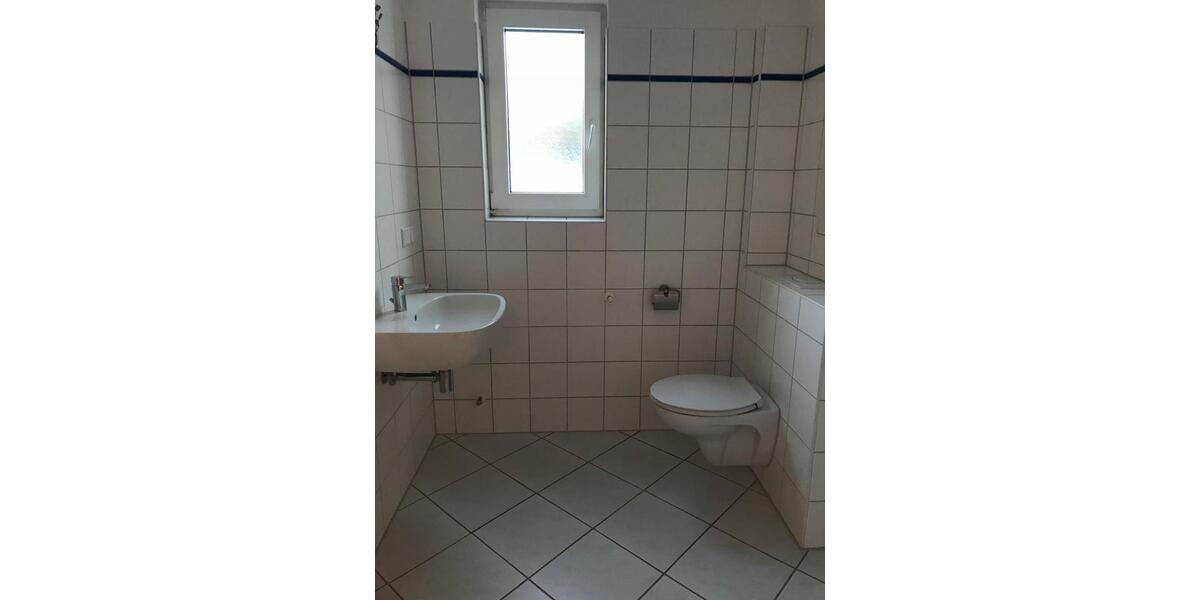 Hochparterre Kassel Bettenhausen - 7 Zimmer, 105 m&sup2;, 1.207&euro; | Angebot:26197318