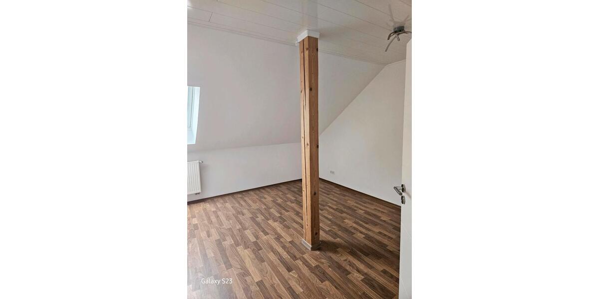 Dachgeschoßwohnung Hofgeismar - 3 Zimmer, 120 m&sup2;, 900&euro; | Angebot:26302643