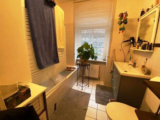 Etagenwohnung Kassel Süd - 2 Zimmer, 35 m&sup2;, 450&euro; | Angebot:26768513