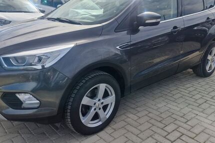 Ford Kuga 115.375 km 11.950 &euro; Calden 34379