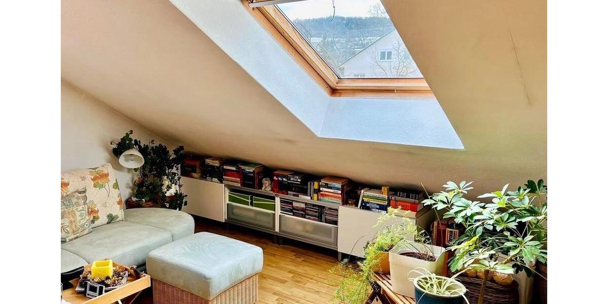 Dachgeschoßwohnung Naumburg - 2 Zimmer, 56 m&sup2;, 89.000&euro; | Angebot:27259384
