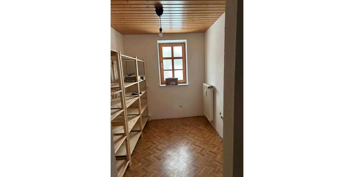 Etagenwohnung Gudensberg - 5 Zimmer, 120 m&sup2;, 800&euro; | Angebot:25844425