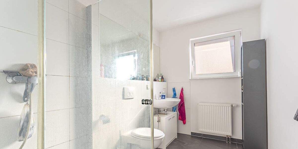 Einfamilienhaus Kassel Nord-Holland - 2 Zimmer, 730&euro; | Angebot:25846754