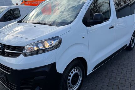 Opel Vivaro 99.973 km 19.950 &euro; Kaufungen (bei Kassel)­­­­­­­­­­­­ 34260