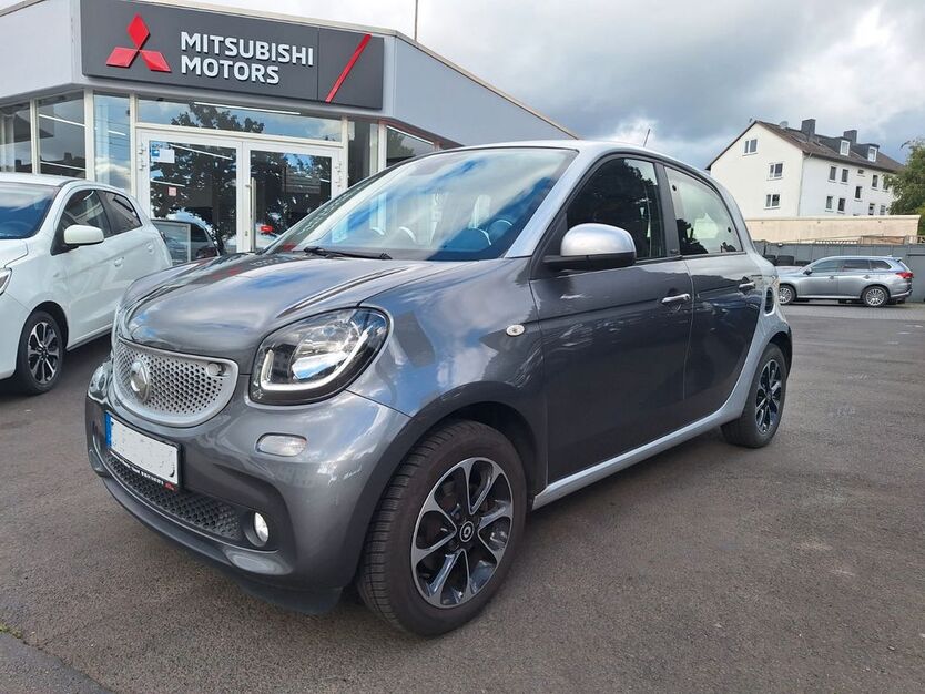 Smart ForFour 112.600 km 7.400 € Kassel 34125