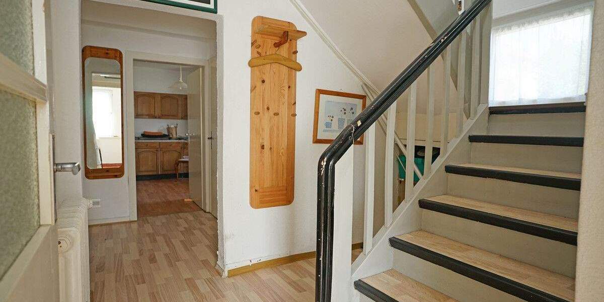 Mehrfamilienhaus, Wohnhaus Kaufungen / Oberkaufungen Oberkaufungen - 7 Zimmer, 202 m&sup2;, 280.000&euro; | Angebot:25152604