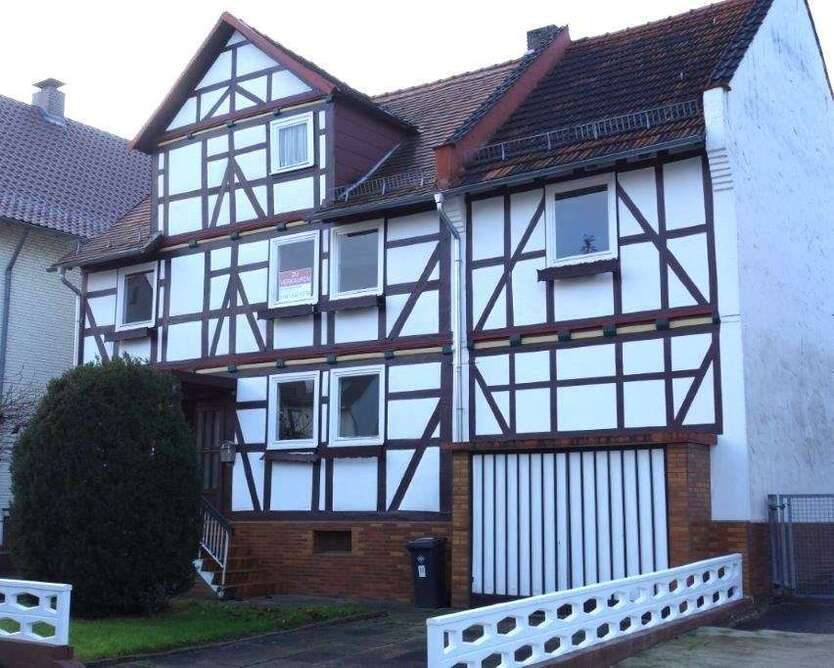 Haus zum Kaufen in Niestetal 195.000 € 150 m²