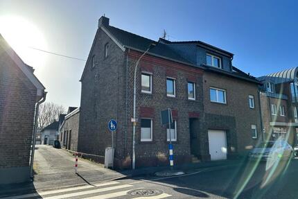 Liebevoll renovierte Doppelhaushälfte in Fliesteden