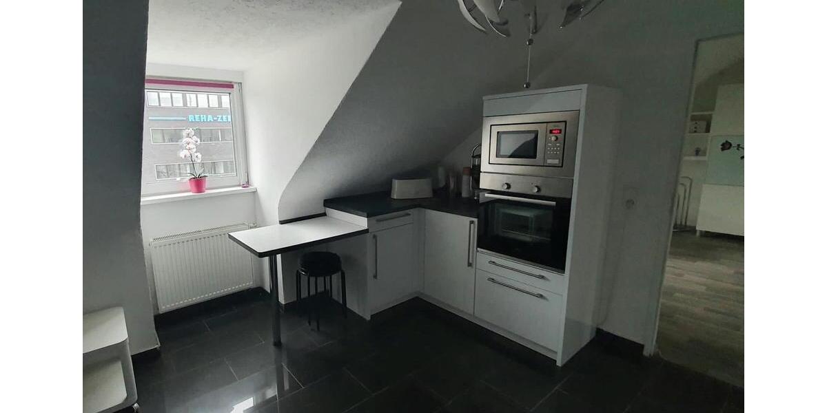 Dachgeschoßwohnung Kassel Fasanenhof - 4 Zimmer, 100 m&sup2;, 1.050&euro; | Angebot:25364393