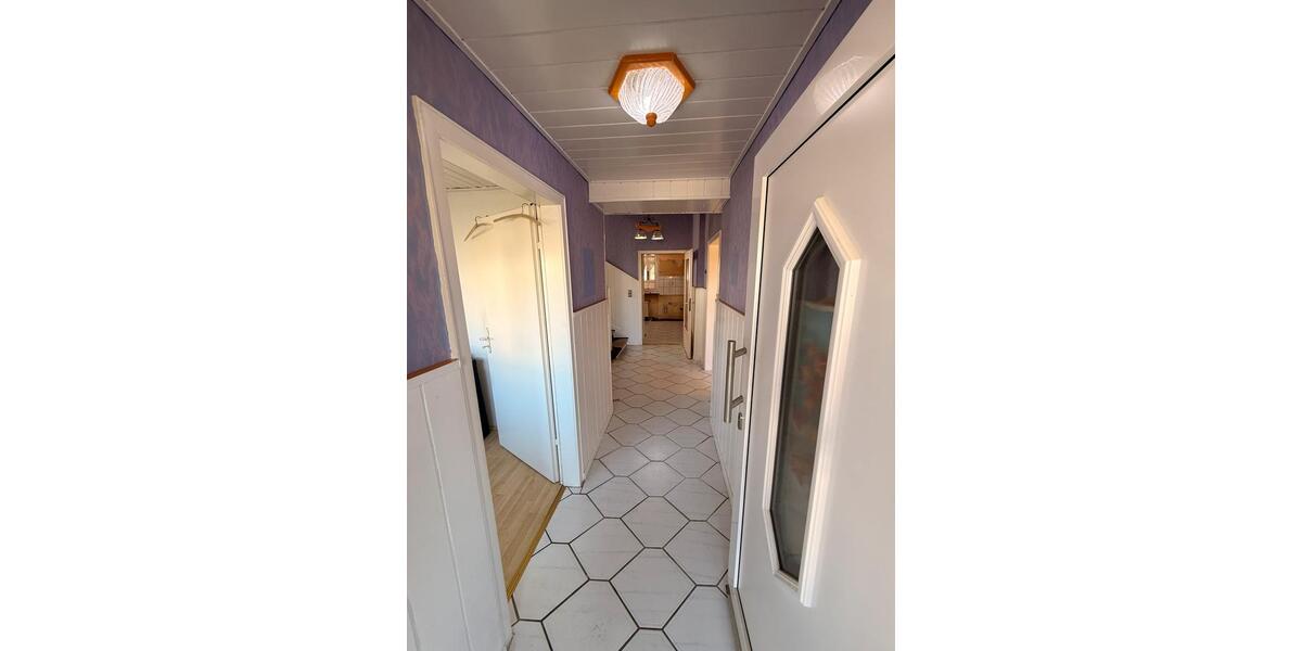 Einfamilienhaus Fritzlar - 5 Zimmer, 123 m&sup2;, 240.000&euro; | Angebot:26940673