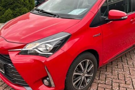 Toyota Yaris 30.000 km 13.990 &euro; Fritzlar 34560