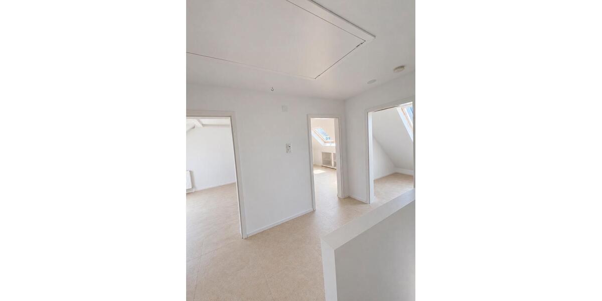 Maisonettenwohnung Habichtswald - 6 Zimmer, 150 m&sup2;, 1.500&euro; | Angebot:27628044