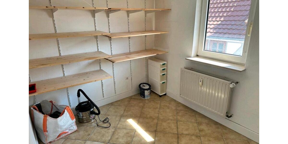 Vermiete schöne große und gepflegte Wohnung 6 zimmer