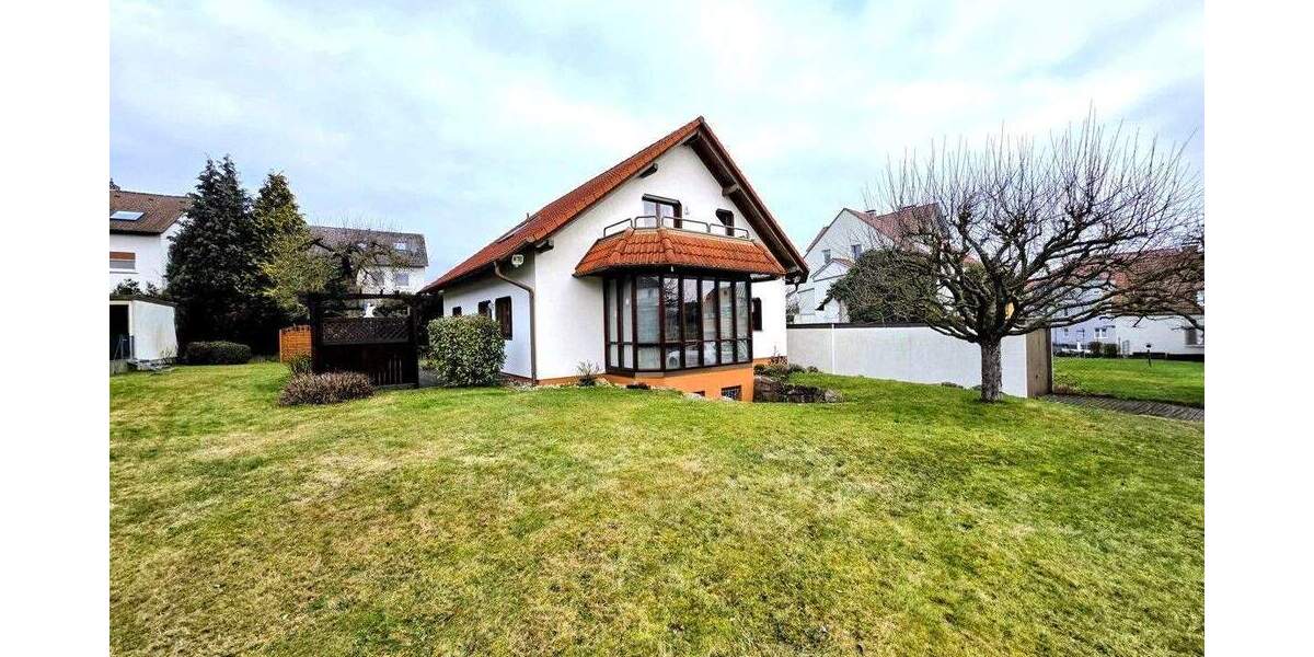 Einfamilienhaus Kassel / Harleshausen Harleshausen - 7 Zimmer, 148 m&sup2;, 549.000&euro; | Angebot:24990011