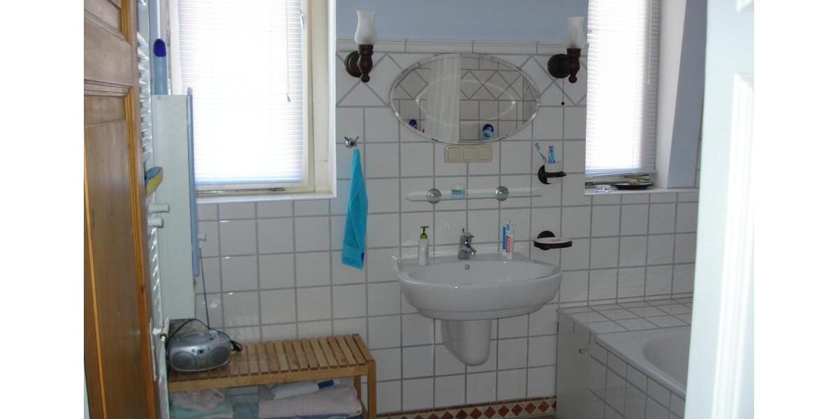 Dachgeschoßwohnung Kassel Fasanenhof - 1 Zimmer, 20 m&sup2;, 300&euro; | Angebot:26227377