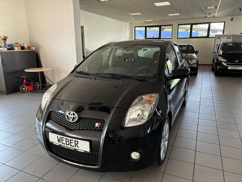 Yaris