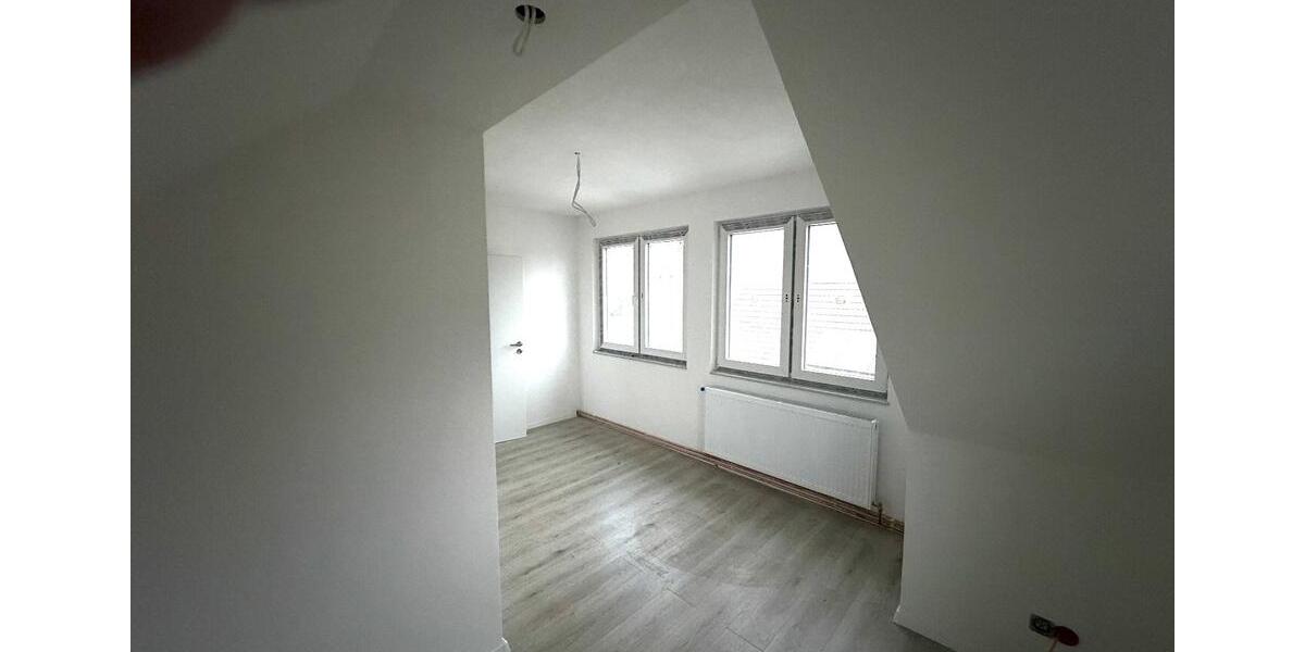 Vermiete Lohfelden - 3 Zimmer Wohnung DG Erstbezug 3 zimmer