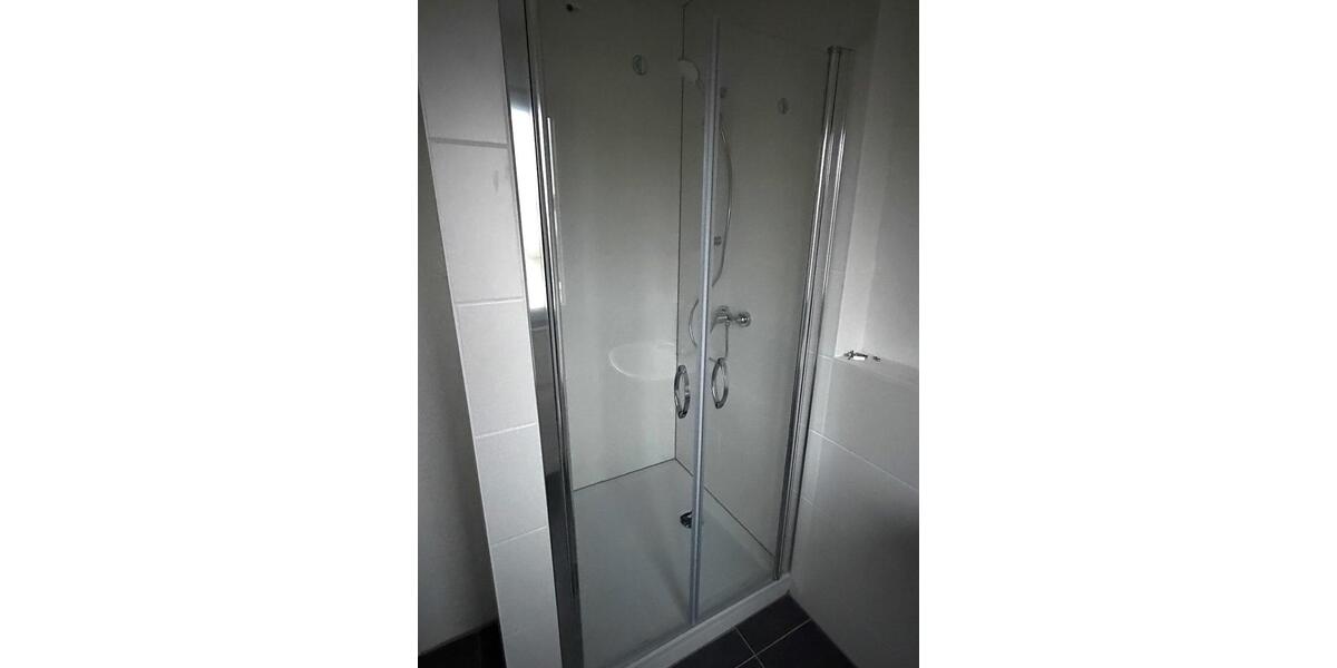 Vermiete Lohfelden - 3 Zimmer Wohnung DG Erstbezug 3 zimmer