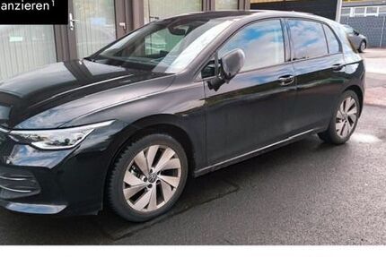 VW Golf 10.701 km 32.833 € Kassel 34123