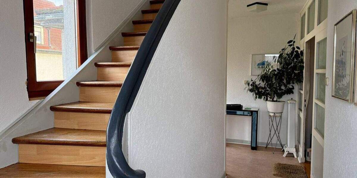 Mehrfamilienhaus, Wohnhaus Felsberg / Wolfershausen Wolfershausen - 9 Zimmer, 234 m&sup2;, 249.900&euro; | Angebot:24097470