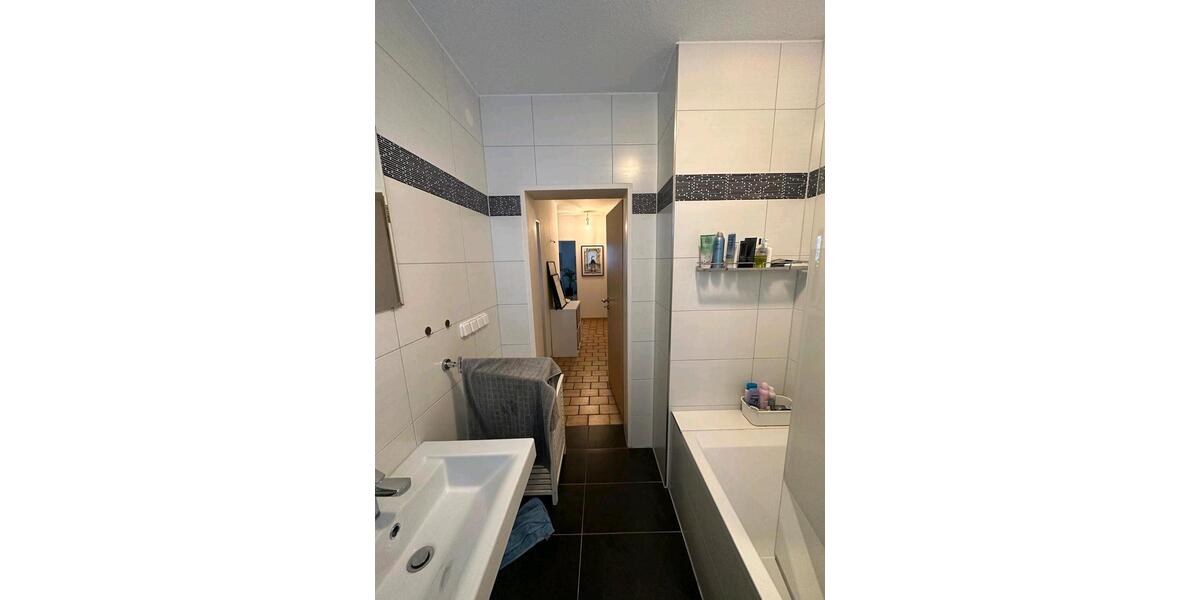 Etagenwohnung Kassel Kirchditmold - 2 Zimmer, 75 m&sup2;, 800&euro; | Angebot:25173692