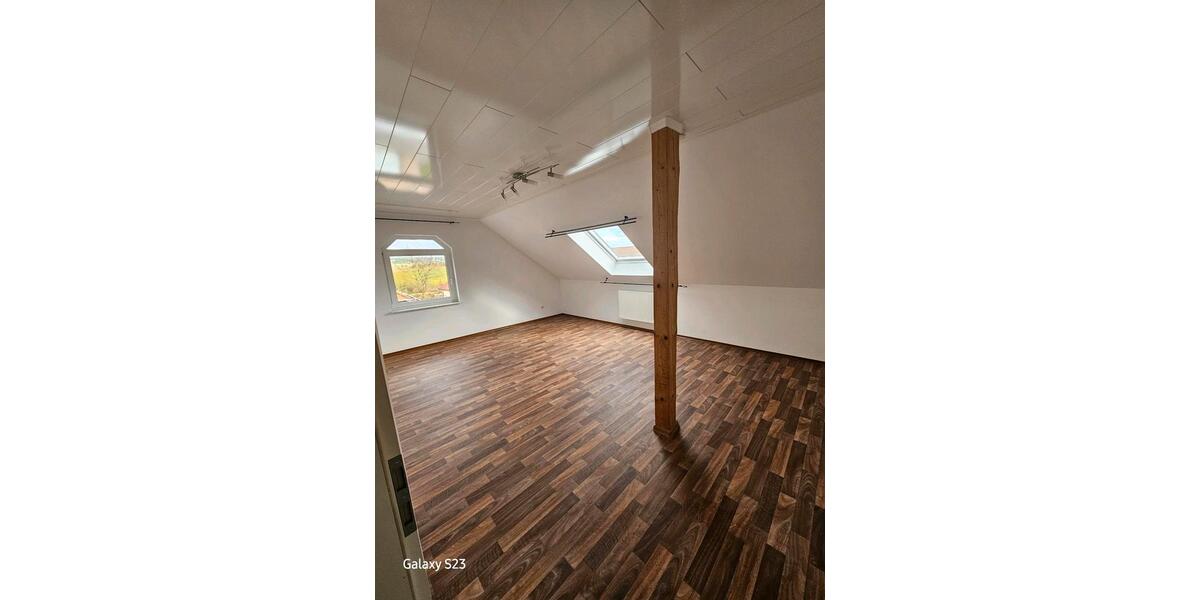 Dachgeschoßwohnung Hofgeismar - 3 Zimmer, 120 m&sup2;, 900&euro; | Angebot:26302643