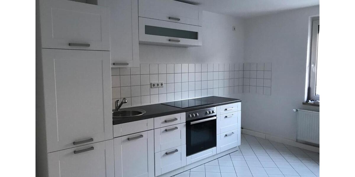 Hochparterre Kassel Bettenhausen - 7 Zimmer, 105 m&sup2;, 1.207&euro; | Angebot:26197318