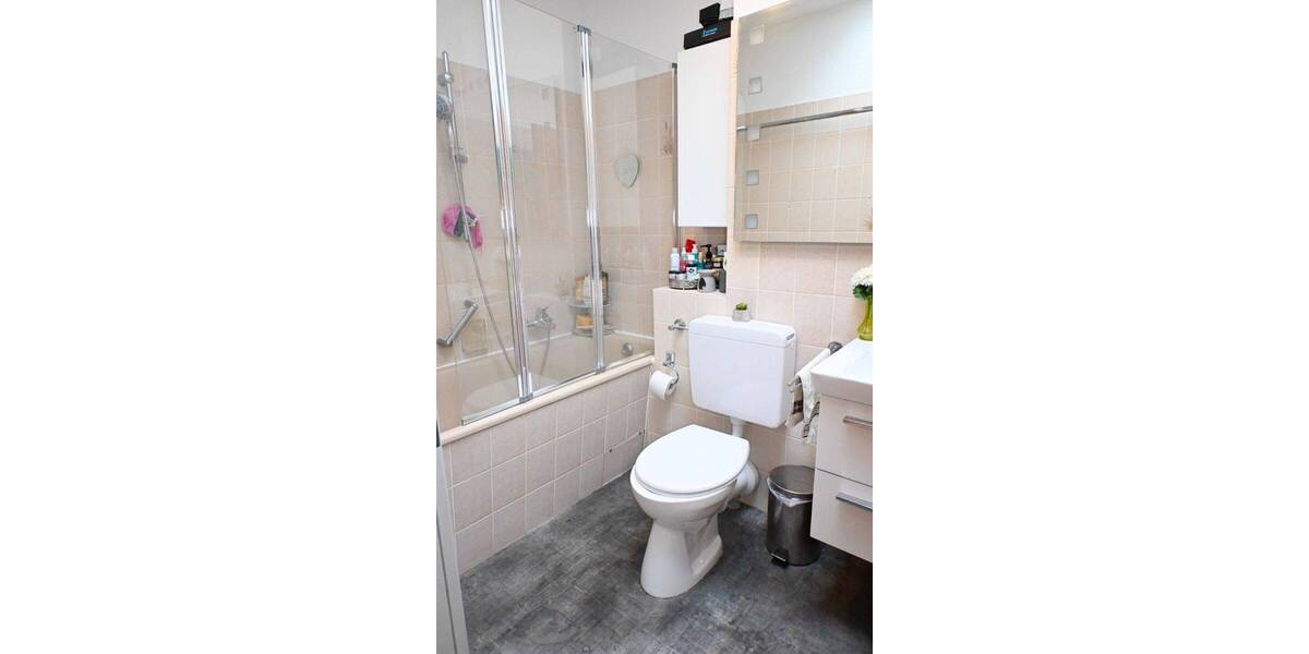 Etagenwohnung Kassel Harleshausen - 4 Zimmer, 97 m&sup2;, 265.000&euro; | Angebot:26804672