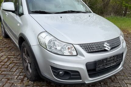Suzuki SX4 97.000 km 4.950 &euro; Grebenstein 34393
